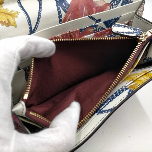 Authentic Salvatore Ferragamo Pink PVC Wallet mn208-113025 - Picture 7 of 9